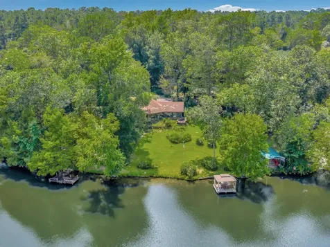 815 County Road 3170 Colmesneil TX 75938