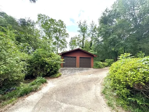 815 County Road 3170 Colmesneil TX 75938