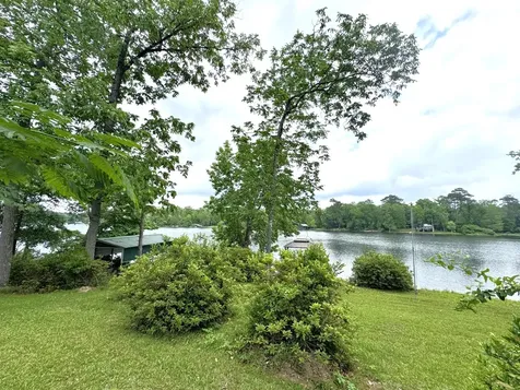 815 County Road 3170 Colmesneil TX 75938