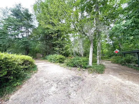 815 County Road 3170 Colmesneil TX 75938