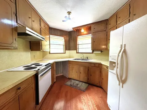815 County Road 3170 Colmesneil TX 75938