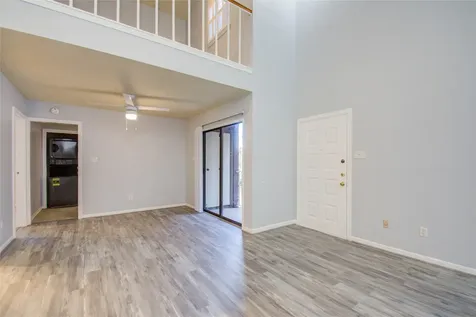 3100 Walnut Bend Lane 124 Houston TX 77042