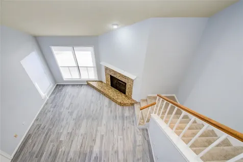 3100 Walnut Bend Lane 124 Houston TX 77042