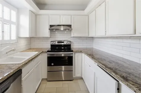 3100 Walnut Bend Lane 124 Houston TX 77042