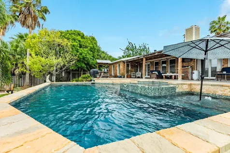 2413 Gerol Drive Galveston TX 77551
