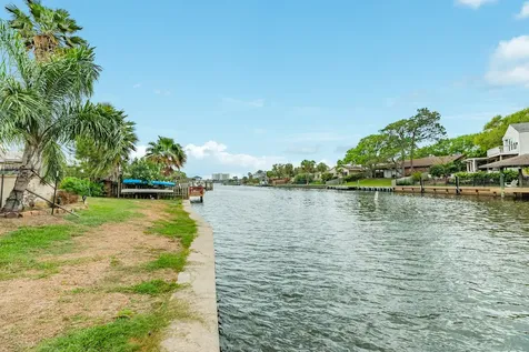 2413 Gerol Drive Galveston TX 77551