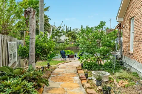 2413 Gerol Drive Galveston TX 77551