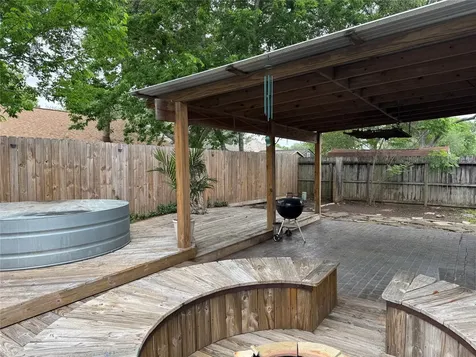 313 Thistlewood Court League City TX 77573