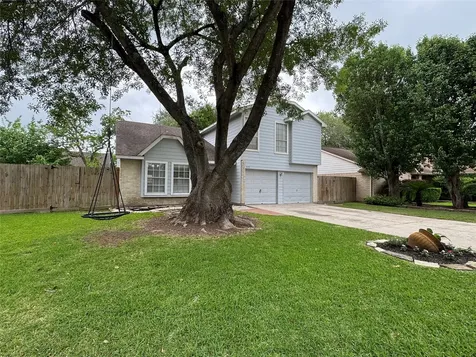313 Thistlewood Court League City TX 77573