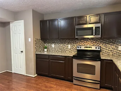 313 Thistlewood Court League City TX 77573
