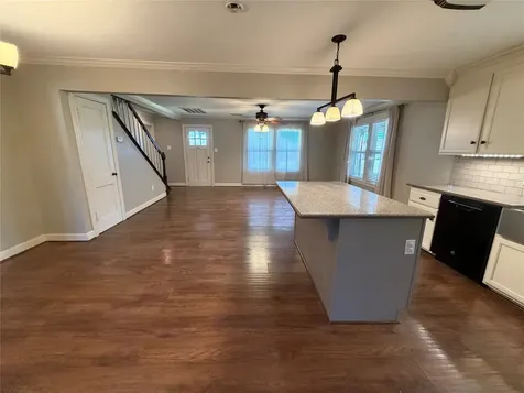 1514 Avenue F Danbury TX 77534