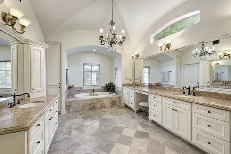 110 Ferndale Street Bellaire TX 77401