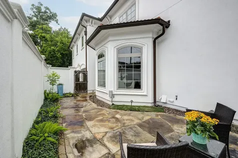 110 Ferndale Street Bellaire TX 77401