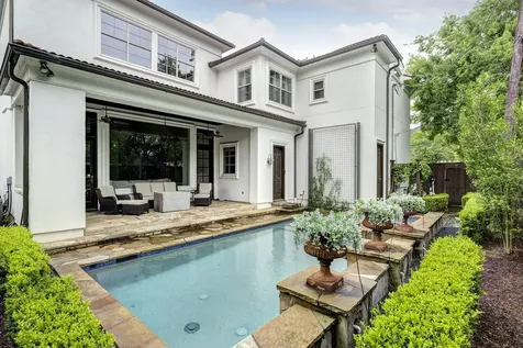 110 Ferndale Street Bellaire TX 77401