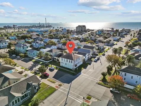 2927 Avenue Q Galveston TX 77550