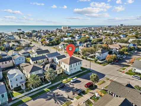 2927 Avenue Q Galveston TX 77550