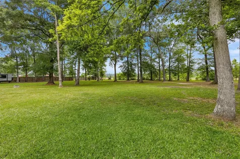 96 Road 3802 Cleveland TX 77328
