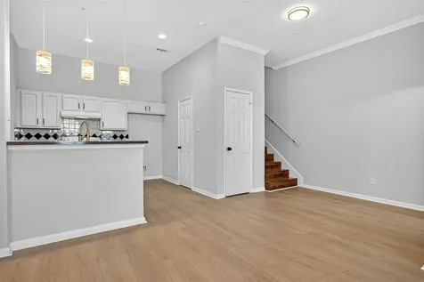 2710 Grants Lake Boulevard L8 Sugar Land TX 77479