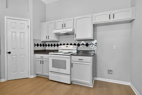 2710 Grants Lake Boulevard L8 Sugar Land TX 77479