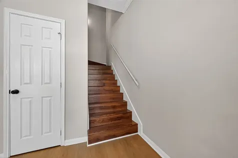 2710 Grants Lake Boulevard L8 Sugar Land TX 77479
