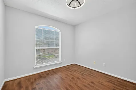 2710 Grants Lake Boulevard L8 Sugar Land TX 77479