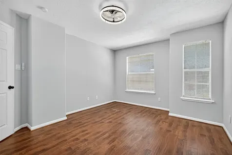 2710 Grants Lake Boulevard L8 Sugar Land TX 77479