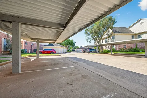 2710 Grants Lake Boulevard L8 Sugar Land TX 77479