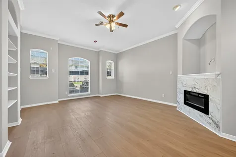 2710 Grants Lake Boulevard L8 Sugar Land TX 77479