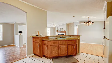 2516 Loch Lomond Street Highlands TX 77562