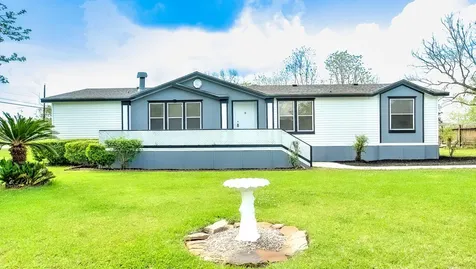 2516 Loch Lomond Street Highlands TX 77562