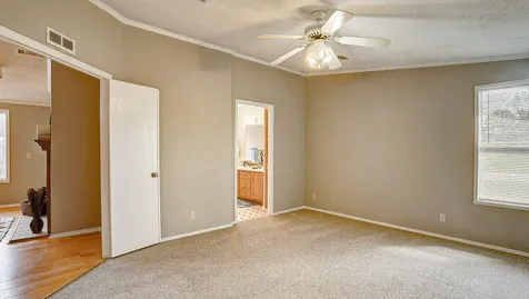 2516 Loch Lomond Street Highlands TX 77562