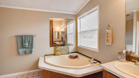 2516 Loch Lomond Street Highlands TX 77562