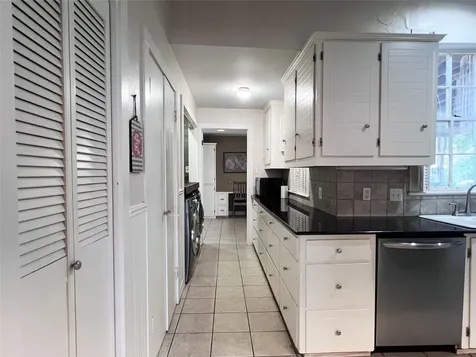 606 Sycamore Street Brenham TX 77833
