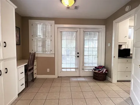 606 Sycamore Street Brenham TX 77833