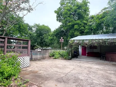 606 Sycamore Street Brenham TX 77833
