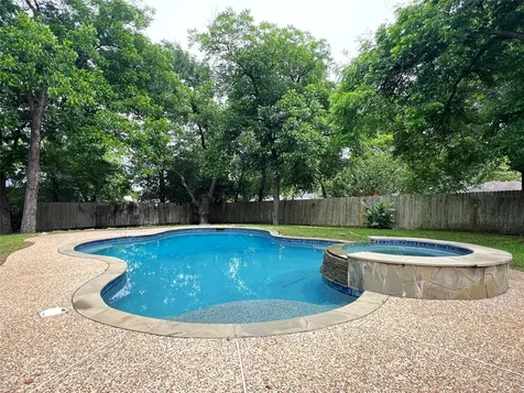 606 Sycamore Street Brenham TX 77833
