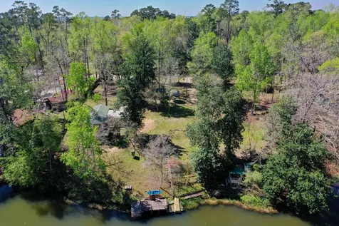 400 Driftwood Drive Goodrich TX 77335