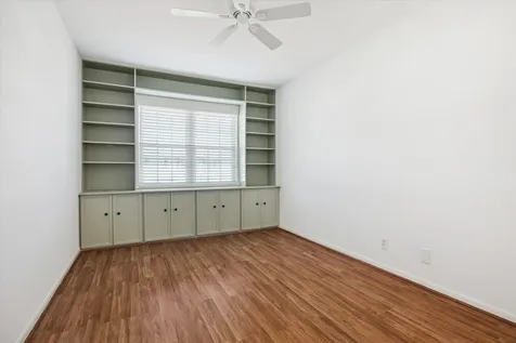 2105 S Winrock Boulevard S 48 Houston TX 77057
