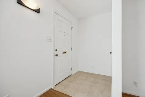 2105 S Winrock Boulevard S 48 Houston TX 77057