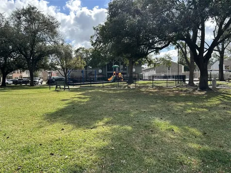 2105 S Winrock Boulevard S 48 Houston TX 77057