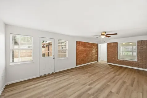 2409 Estate Drive Deer Park TX 77536