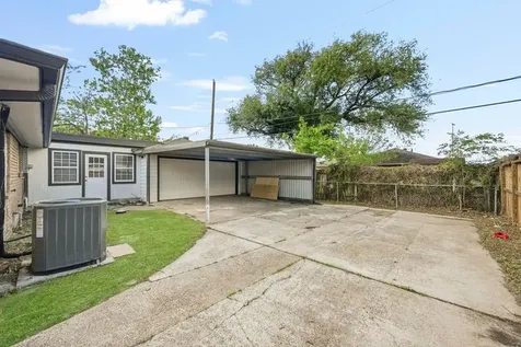 2409 Estate Drive Deer Park TX 77536