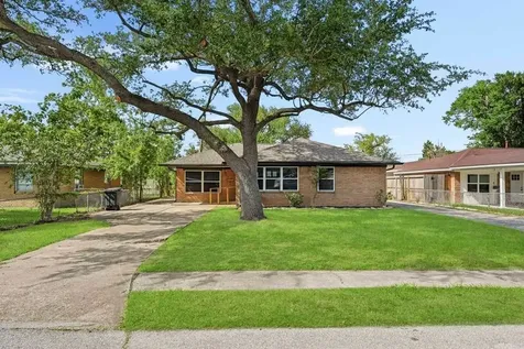 2409 Estate Drive Deer Park TX 77536