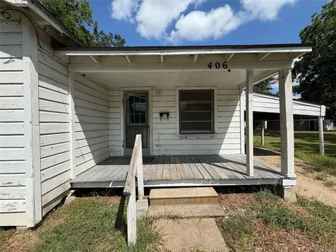 406 Omega El Campo TX 77437