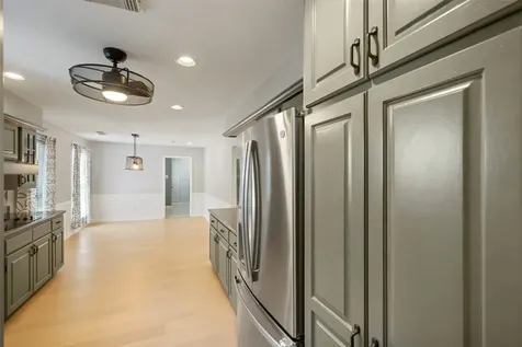 5354 Dumfries Drive Houston TX 77096