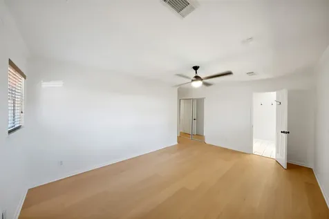 5354 Dumfries Drive Houston TX 77096