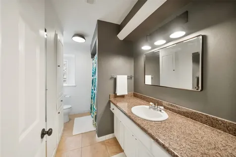 5354 Dumfries Drive Houston TX 77096