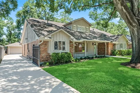 5354 Dumfries Drive Houston TX 77096