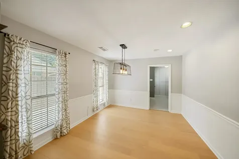 5354 Dumfries Drive Houston TX 77096