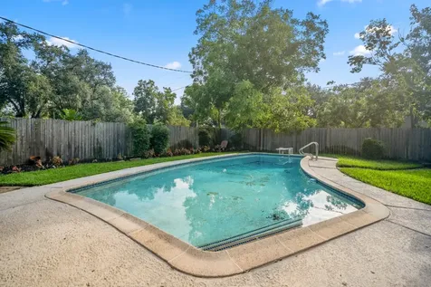 810 Aster Street Katy TX 77493